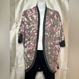 Lularoe Tracy Cocoon Cardigan